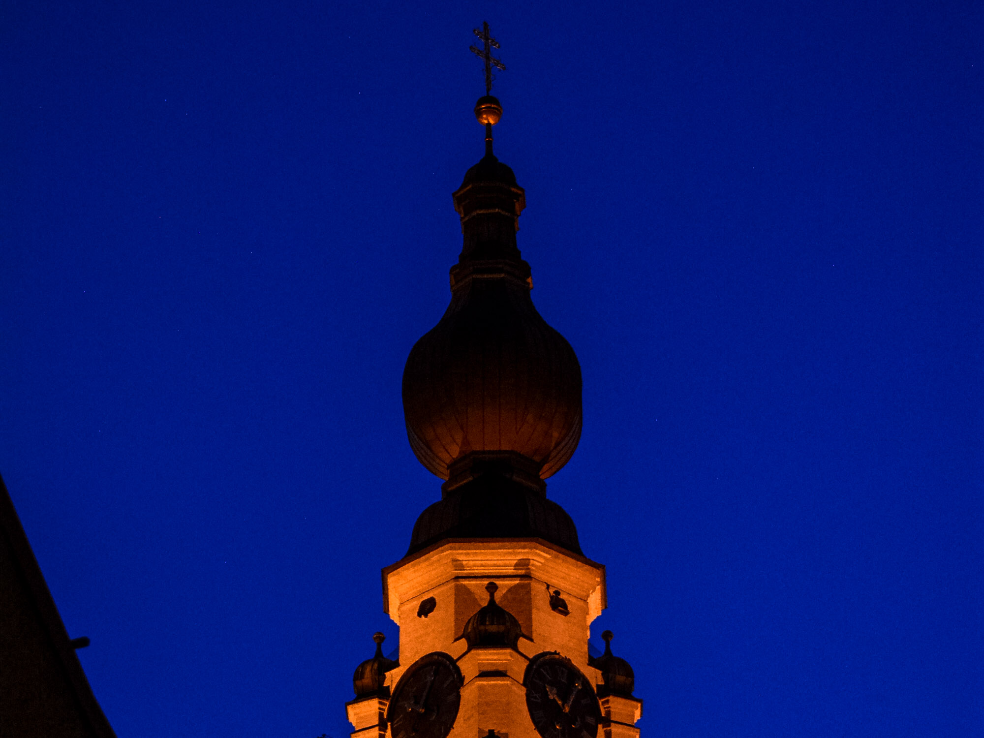 Braunau in notturna