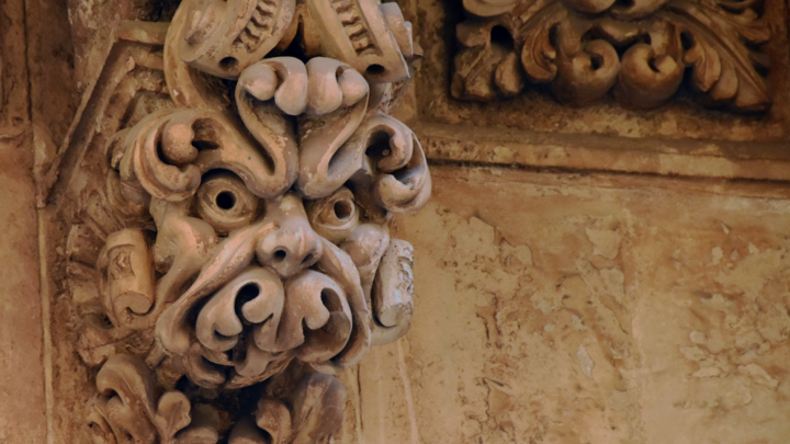 Noto e le facce del barocco